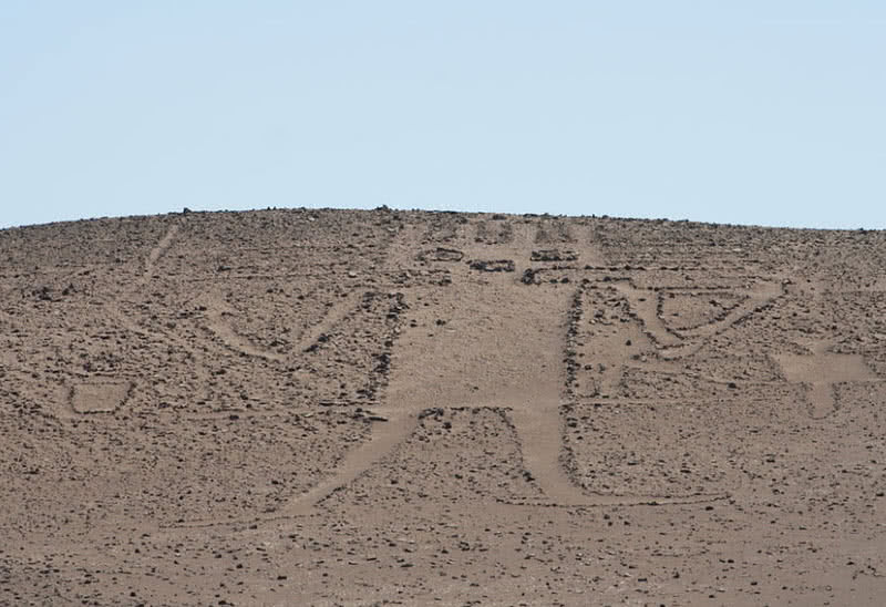 Top 5 Most Mysterious Geoglyphs In The World - The Mysterious World