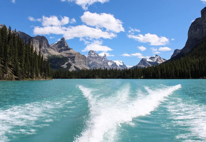 Maligne Lake